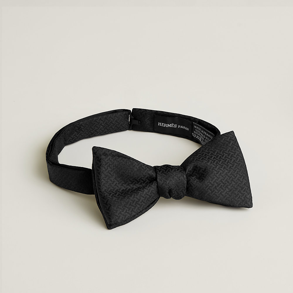 faconnee-upside-down-bow-tie-- faconnee-upside-down-bow-tie--